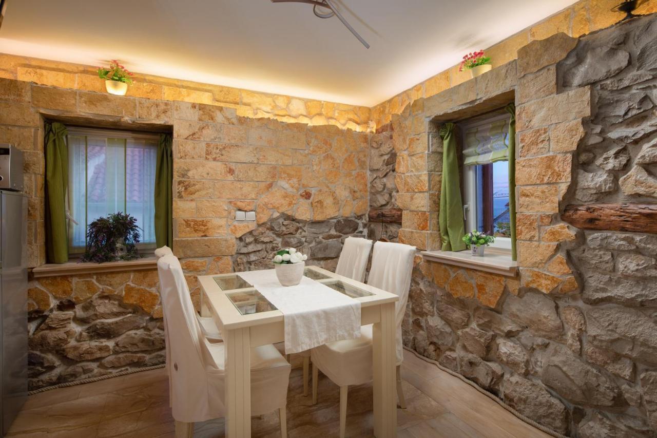 Royal Apartment Varos Split Buitenkant foto