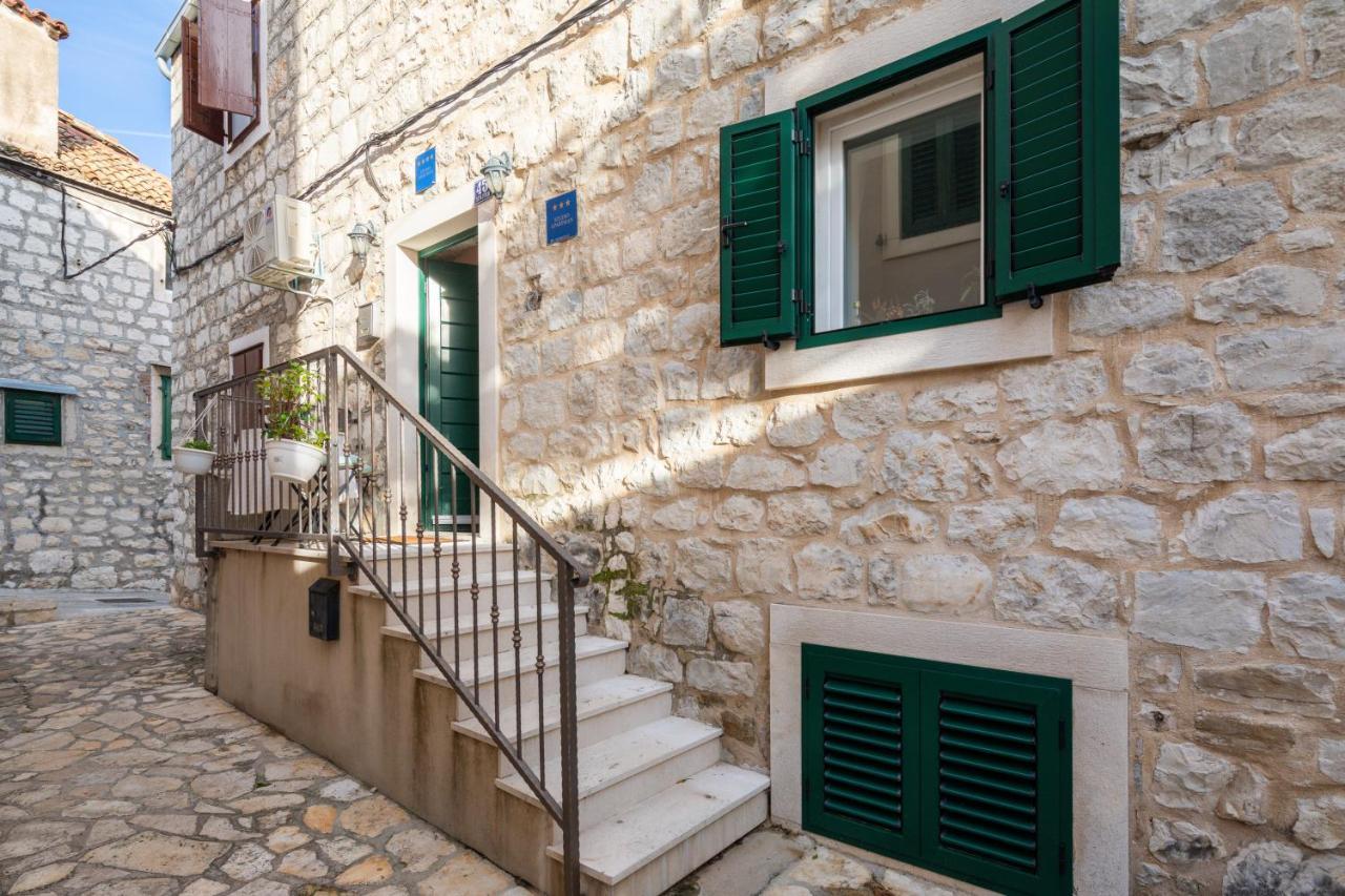 Royal Apartment Varos Split Buitenkant foto