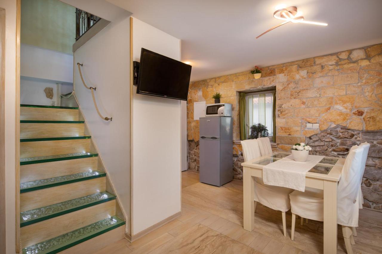 Royal Apartment Varos Split Buitenkant foto